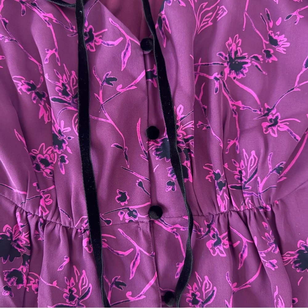 Cinq a Sept Mabel Floral Print Silk Top In Raspberry Multi - Picture 7 of 9